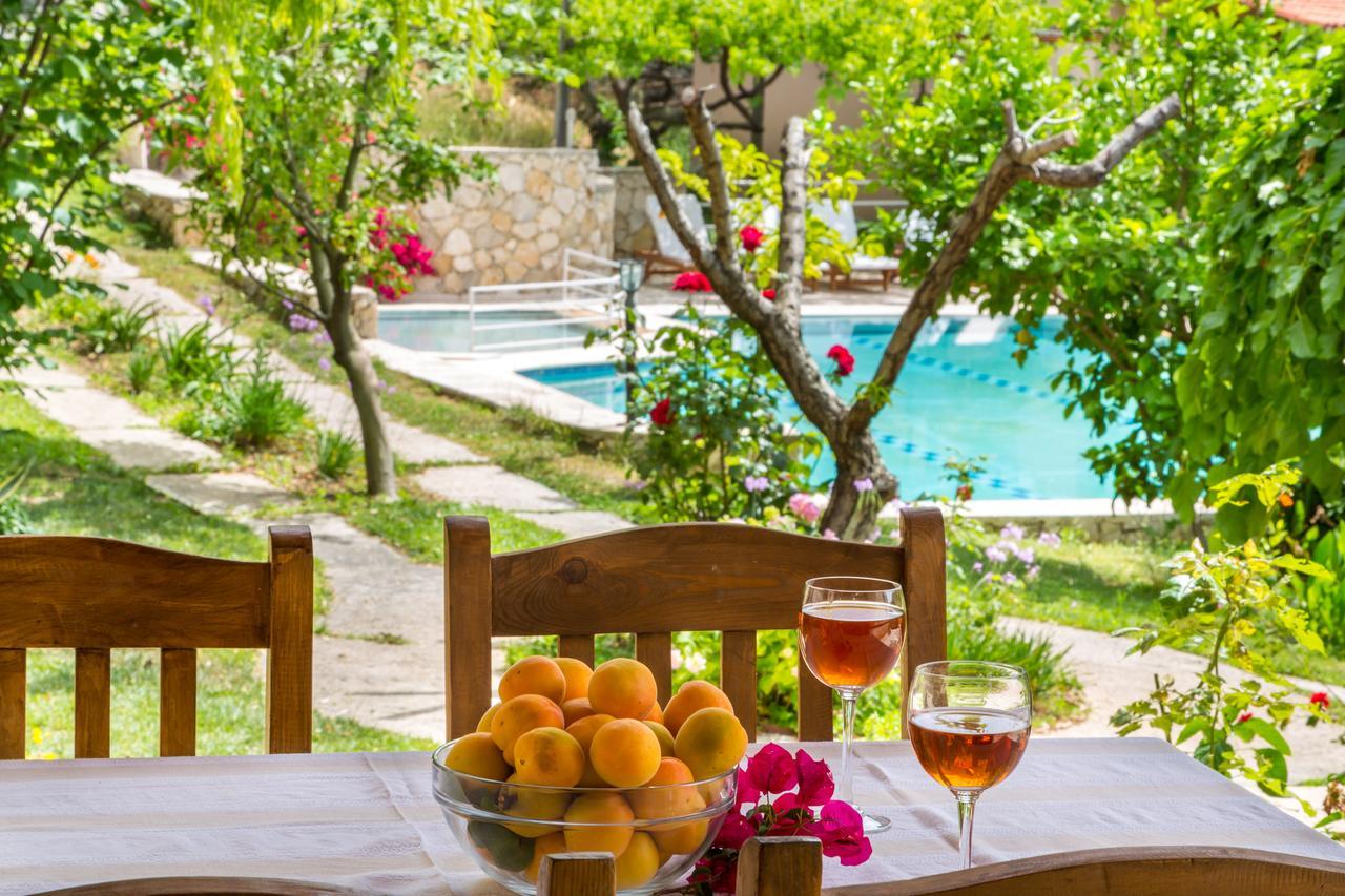 Kleo Cottages Kalkan Exteriör bild